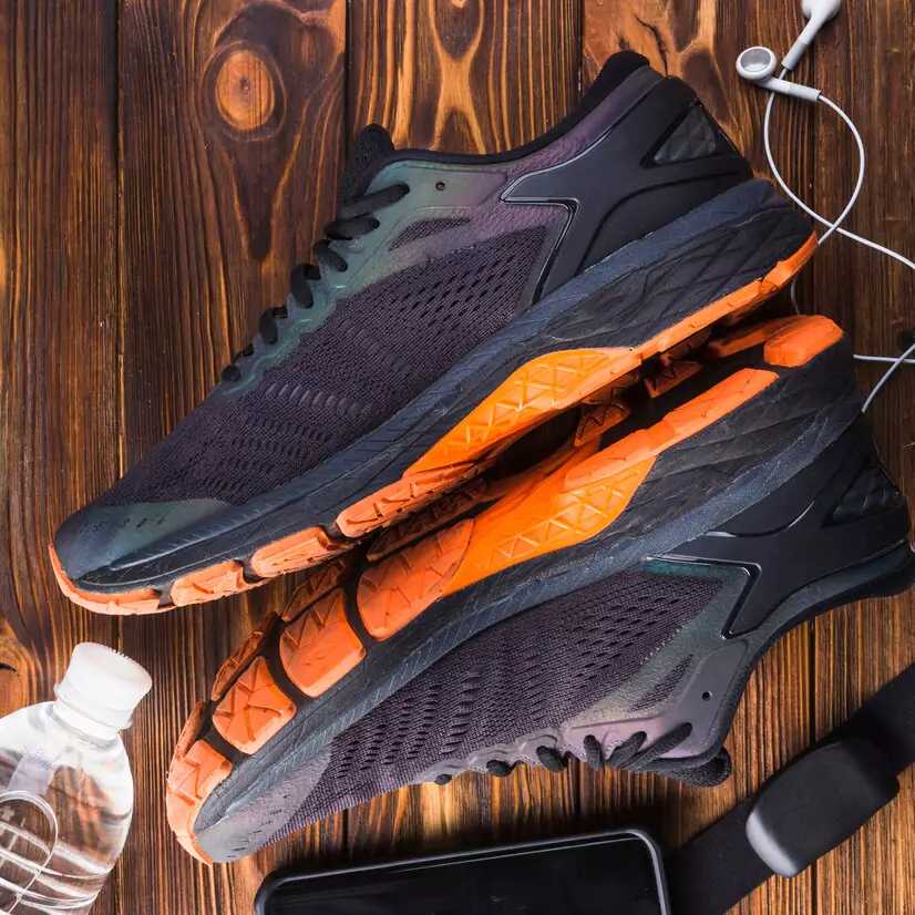 sport-shoes-stride